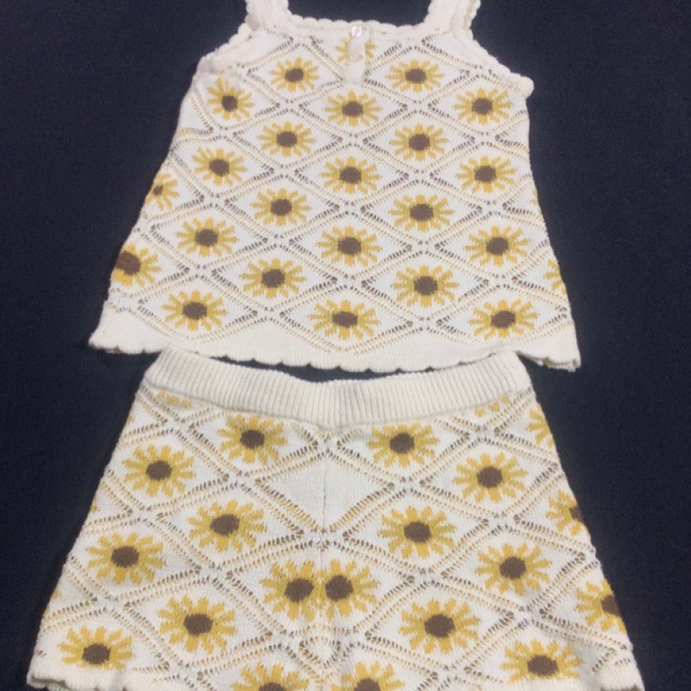 Jessica Simpson Cream and Yellow Kids Matching Set